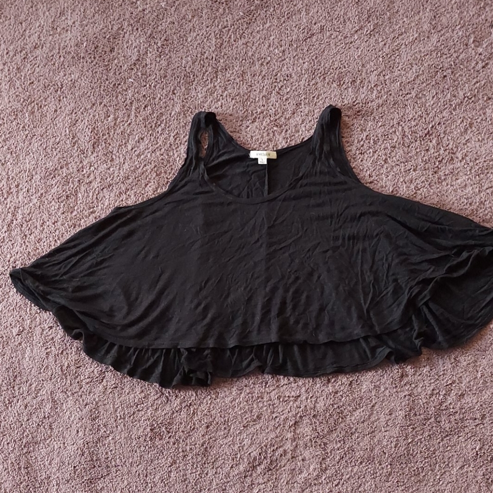 Short cropped swing tank